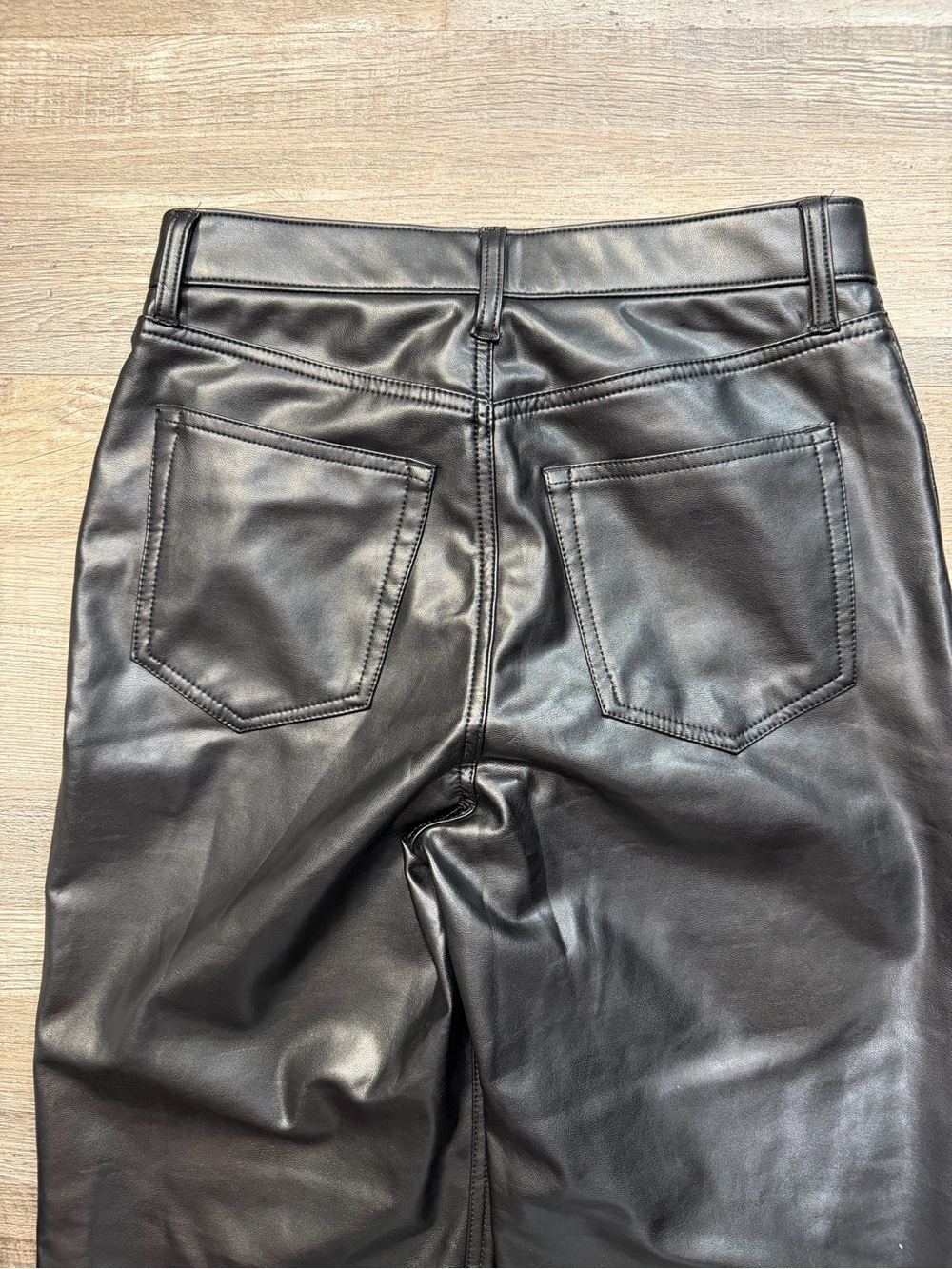 Abercrombie‎ & Fitch Black Faux Leather Wide-Leg Pants - Picture 8 of 8